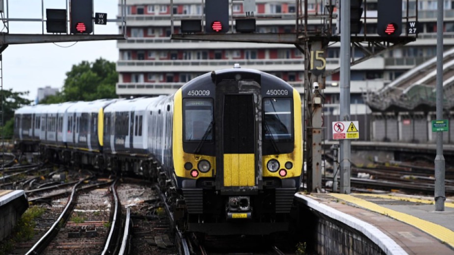 0b841bc7663d9a9bf9f78689095e672a