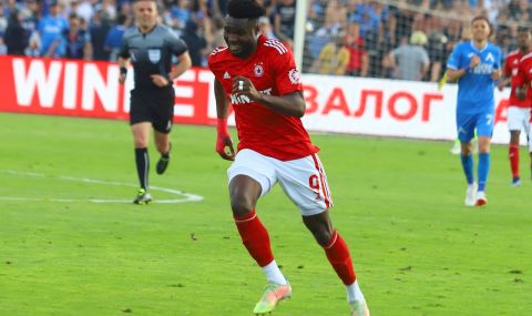 meksikanski-grand-e-startiral-pregovori-za-zakupuvaneto-na-napadatel-na-cska-1