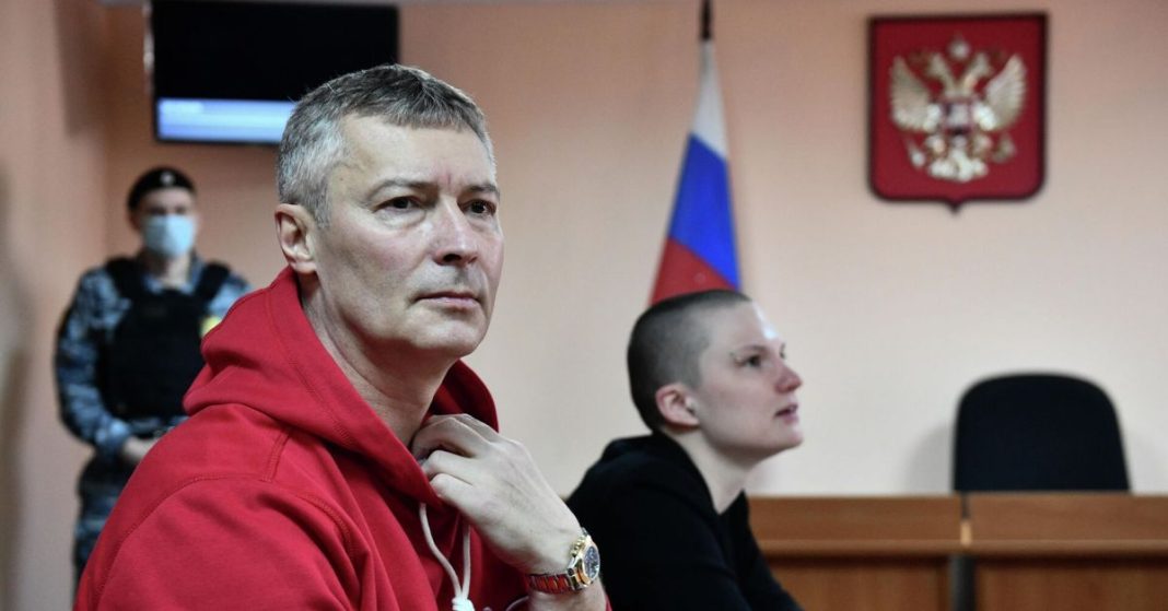 Fa6_AGBWIAALKUd_2149448205517323040_big