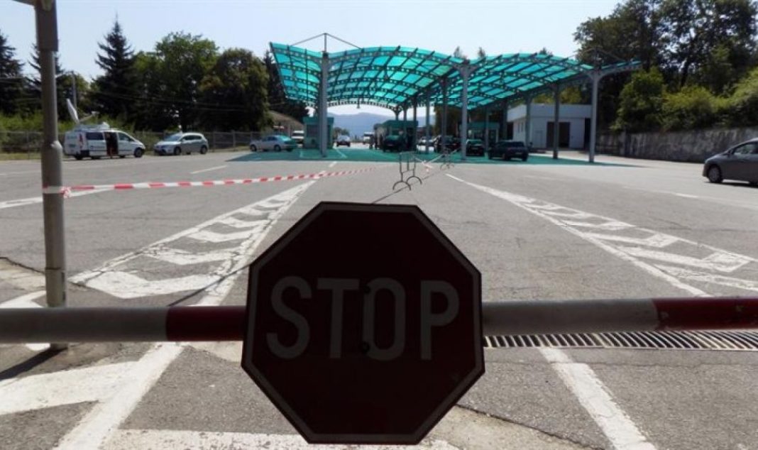 kilometrichna-opashka-na-granichnia-punkt-malko-tarnovo-derekyoi-2