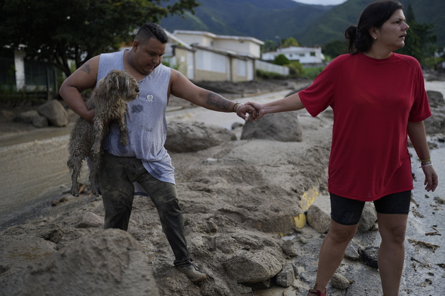 8bc2c324aac44ffb9eb80f09544db595-8bc2c324aac44ffb9eb80f09544db595-6f6c1b9cb92346d9b3028834ee11f094-1fad3