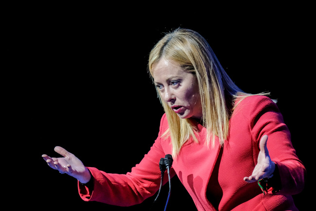 77225bf0287943508895f353ebd172b0--0--3ddae045550741f8990c90ea68d6fecc