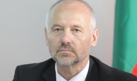 tagarev-ukraina-se-nujdae-ot-tankove-i-bronirani-mashini-za-da-obarne-voinata-1