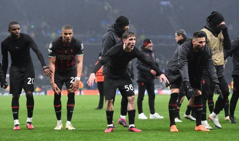 milan-ne-se-ogana-v-london-rosonerite-pak-sa-v-top-8-na-shl-1