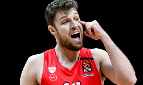 vezenkov-i-olimpiakos-s-golama-pobeda-1