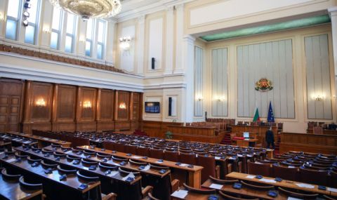 gerb-sds-i-vazrajdane-se-sreshtat-v-parlamenta-1