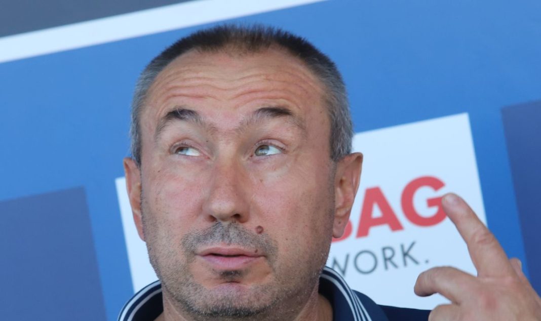 stanimir-stoilov-se-razplaka-v-sinia-dom-1