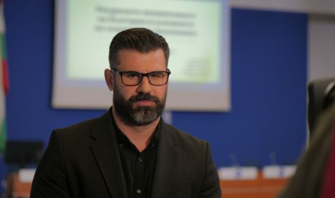 kuzman-iliev-petkov-borisov-i-sie-ni-uspivat-1