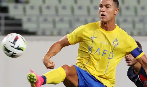 ujasavasht-sblasak-vratar-otnese-ronaldo-v-sauditska-arabia-video-1