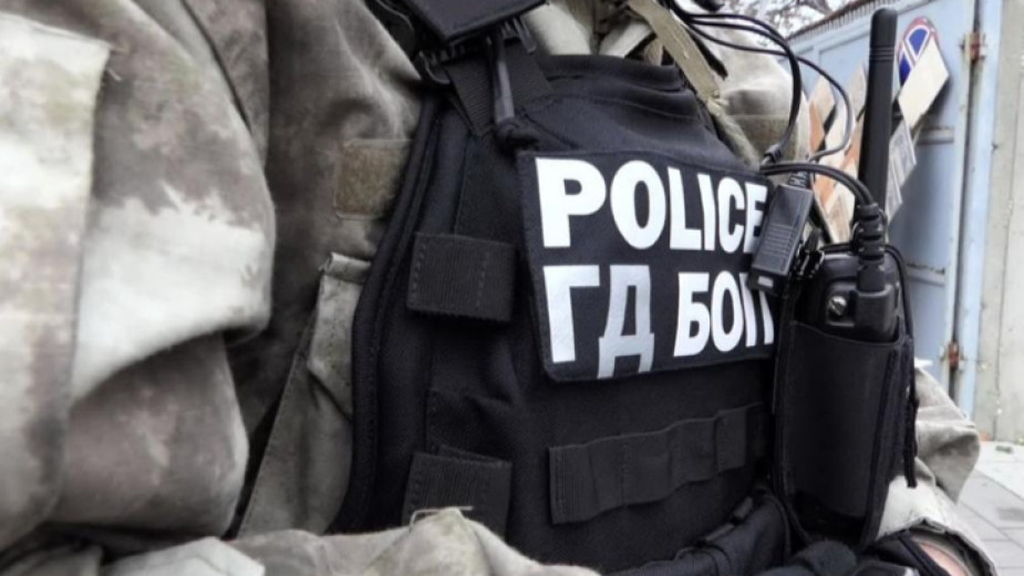 c0e1fdb69ced57789853d572c3c2fcb1-1