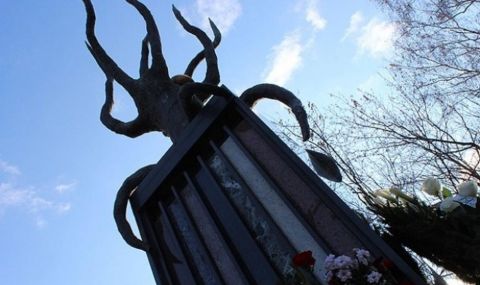 navarshvat-se-21-godini-ot-tragediata-pred-diskoteka-indigo-1