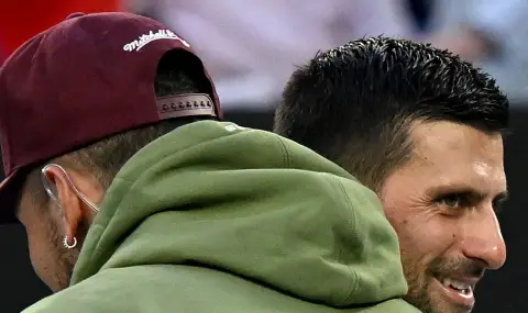 novak-djokovich-otpravi-vazdushna-celuvka-kam-1