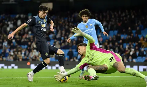 hettrik-na-fil-fodan-zamaza-greshkite-v-zashtita-na-manchestar-siti-3