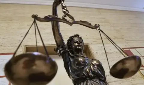 izslushvat-carigradska-i-zartova-v-komisiata-za-notariusa-1