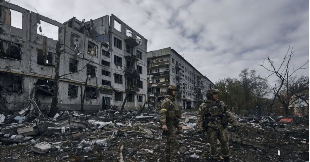 FsYDGRHWYAAsbb8_8596370397340087882_big-2