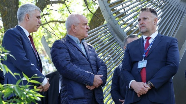 e46e3aeff42b7250b18dbd97df93dbd5