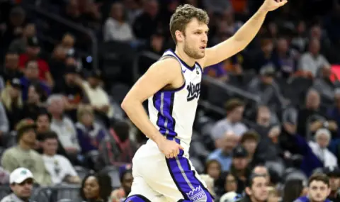 vezenkov-se-zavarna-v-igra-i-sakramento-pobedi-1