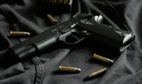 nezakonno-pritejavano-ognestrelno-orajie-i-boepripasi-izzeha-ot-chasten-dom-1