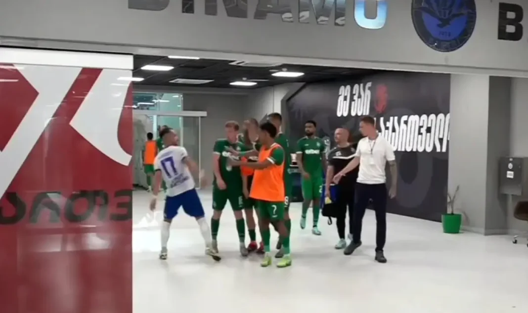 futbolist-na-dinamo-batumi-predizvika-mele-v-tunela-sled-macha-s-ludogorec-video-1
