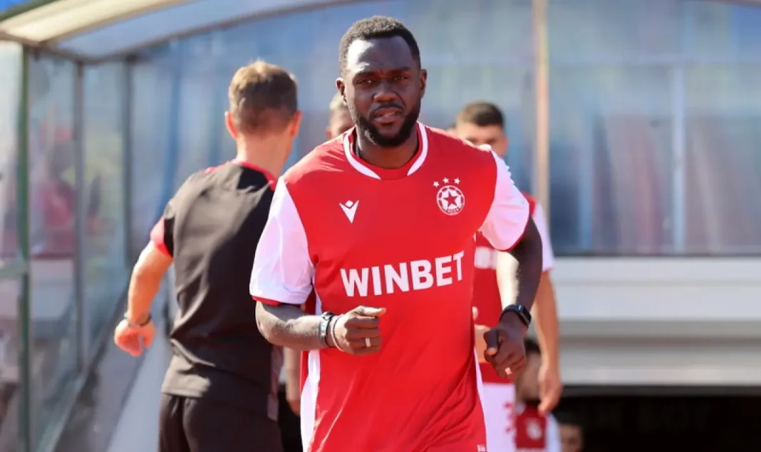 vodeshtiat-futbolist-na-cska-skochi-na-stipich-snimka-2