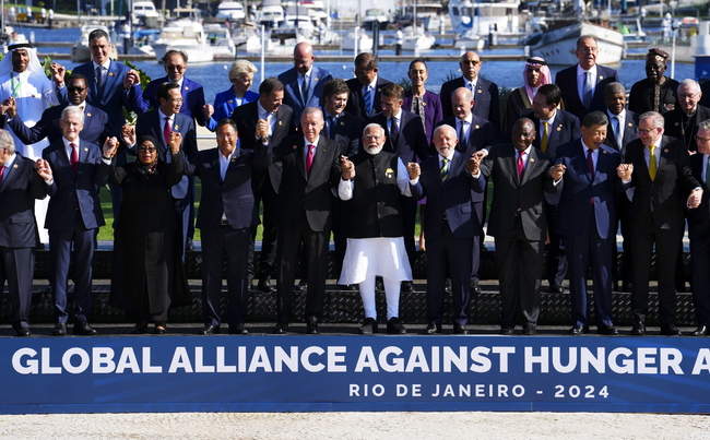 d568832bb58844c0832f380289bd7d00--0--f3b5fccbe0d7449fbed339a60c4cc1a9