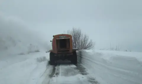 prodaljavat-obilnite-snegovaleji-v-karnobat-dnes-e-neucheben-den-1