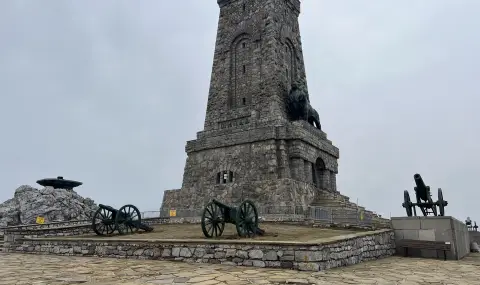 pametnikat-na-shipka-se-rushi-nama-koi-da-remontira-1