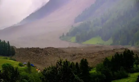 lednik-otnese-shveicarsko-selo-1