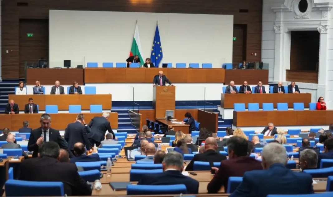 parlamentat-izbira-ombudsman-kandidatite-sa-shestima-1