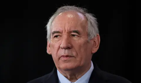 frenskiat-premier-poiska-vot-na-doverie-parlamentat-reshava-dnes-sadbata-na-pravitelstvoto-1