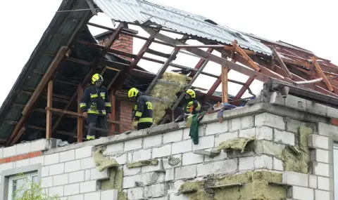 prezidentat-navrocki-poiska-obasnenie-dron-ili-raketa-ot-f-16-e-razrushila-kashta-v-polsha-1