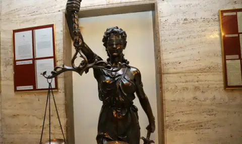 sadat-zadarja-pod-straja-ediniat-ot-chetirimata-obvineni-za-poboa-nad-shefa-na-policiata-v-ruse-1