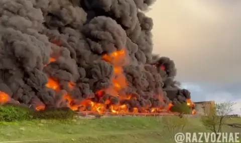 ukrainska-ataka-podpali-golam-petrolen-sklad-v-krim-tramp-zaplashi-rusia-s-raketi-1