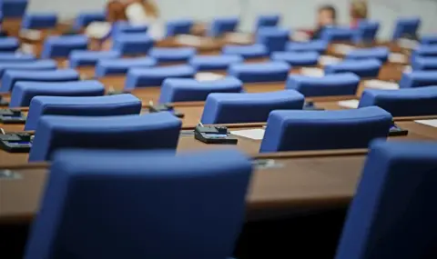 parlamentat-othvarli-vetoto-na-prezidenta-varhu-promenite-v-zakona-za-otbranata-i-vaorajenite-sili-1