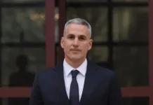 Андрей Гюров представя състава на кабинета си пред президента Йотова