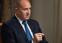 Румен Радев: Трябва да изхвърлим модела „Пеевски-Борисов“ от властта. Това е решаващо за бъдещето на България