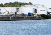 Големи китайски компании искат да купят руски петрол