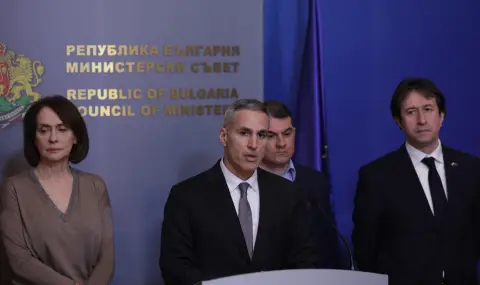 izvanredna-sreshta-pri-premiera-za-blizkia-iztok-utre-shte-se-izvarshi-parvi-polet-kam-oman-za-evakuacia-na-balgari-2