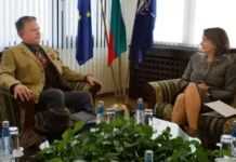 Надежда Нейнски обсъди Близкия изток и Иран с временно и.д. посланик на САЩ у нас