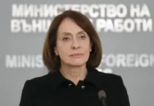 Надежда Нейнски разговаря с външните министри на Израел, Кувейт и Йордания по иранската криза