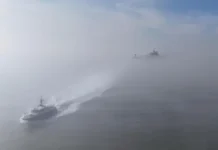 Ирански военен съветник заплаши САЩ с удари по кораби в Ормузкия проток