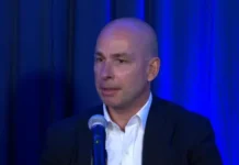 Новият собственик на Левски се захваща с важни за клуба преговори