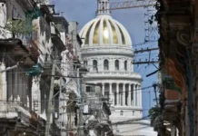 САЩ планират „набор от действия“ срещу Куба в очакване на заповед от Тръмп