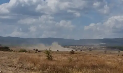 zaradi-planirani-uchenia-zapochva-pridvijvane-na-voenna-tehnika-v-stranata-1