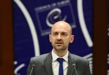 Франция: Няма да има облекчаване на санкциите срещу Иран при блокиран Ормузки проток