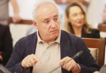Радев уволнил зам.-министър с писмо по куриер