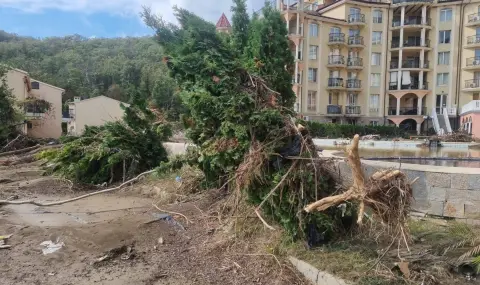 8-meseca-sled-potopa-v-elenite-razrushenia-lipsa-na-infrastruktura-i-novi-samnenia-za-nezakonno-stroitelstvo-1
