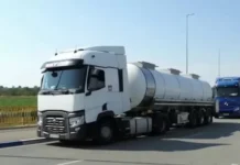 50 цистерни със сурово мляко се развалят по границите