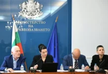 Още космически заплати излязоха наяве в администрацията