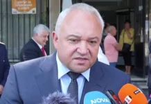 7057 души вземат пенсия и заплата в МВР